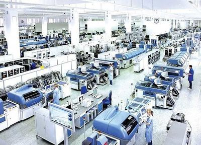 全自动化浪潮 未来服装厂将告别工人时代？